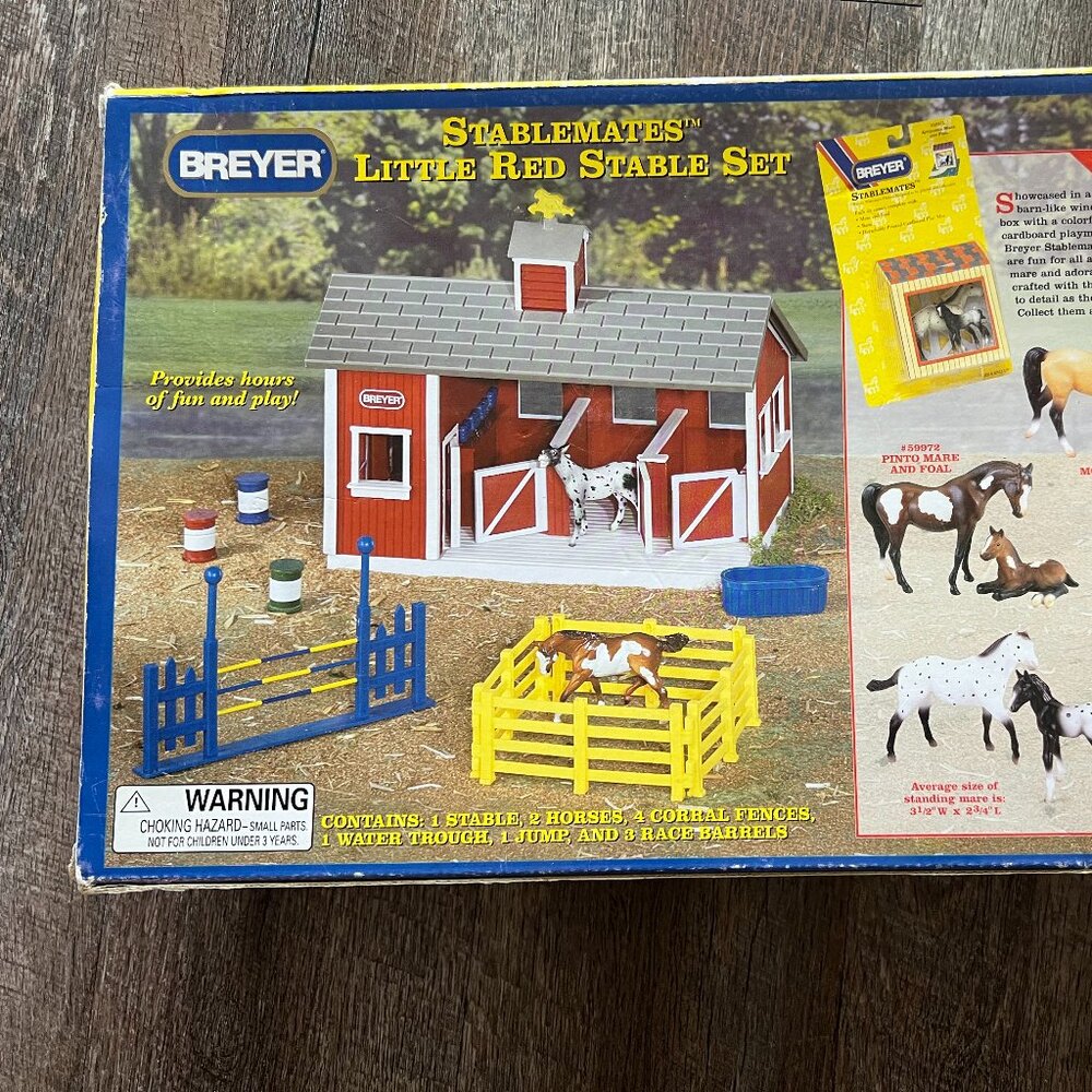 Breyer Stablemates playset